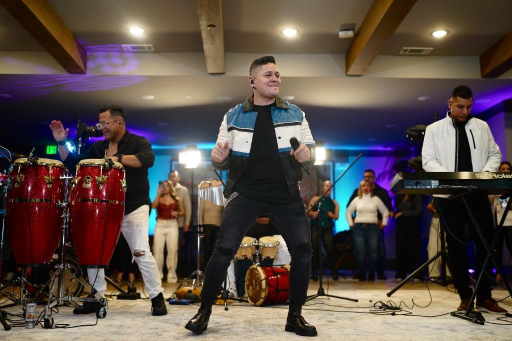 Evin Ramos – grupo de música latina en vivo en Atlanta GA, banda para fiestas y eventos